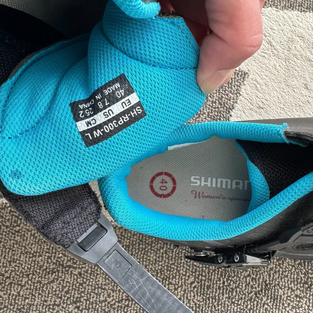 SHIMANO RP3W cycling shoe, clip in - women's size 40, US 7.8 - Picture 6 of 8